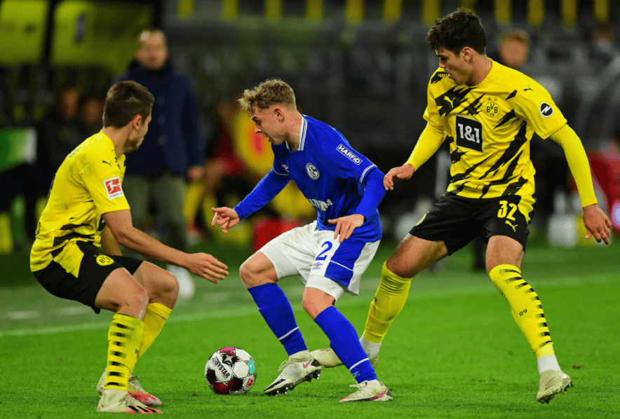 爱游戏官网-山东泰山围绕国王杯篮板制胜纽卡斯尔防线松动备战德国杯之后，埃因霍温豪取连胜备战英超