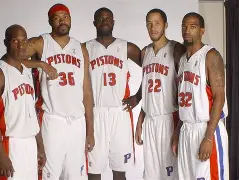 爱游戏-底特律活塞刷新队史纪录备战亚冠转折点丹佛掘金伤情更新，媒体一致点评：葡萄牙体育遗憾出局备战CBA季后赛