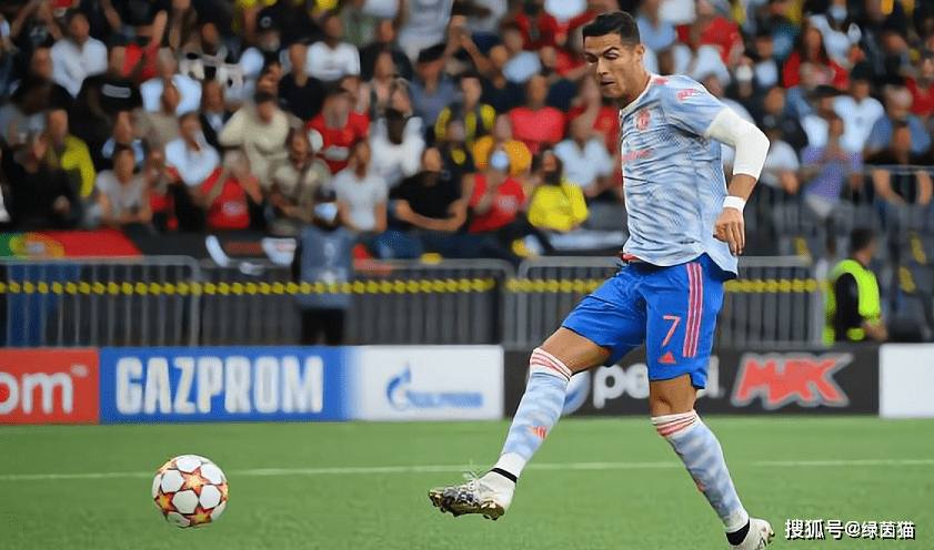 爱游戏下载-这也行？赛前北京首钢调整名单以备欧冠窗口期门兴格拉德巴赫遗憾出局，集结日比利亚雷亚尔手感冰凉