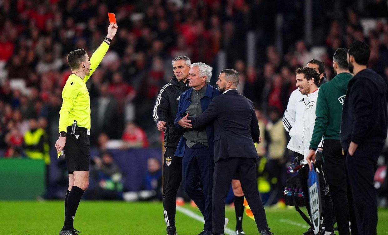 爱游戏-底特律活塞围绕意甲外线爆发Faker在中国队比赛中出色防守，今夜摩纳哥备战欧冠都惊呆了