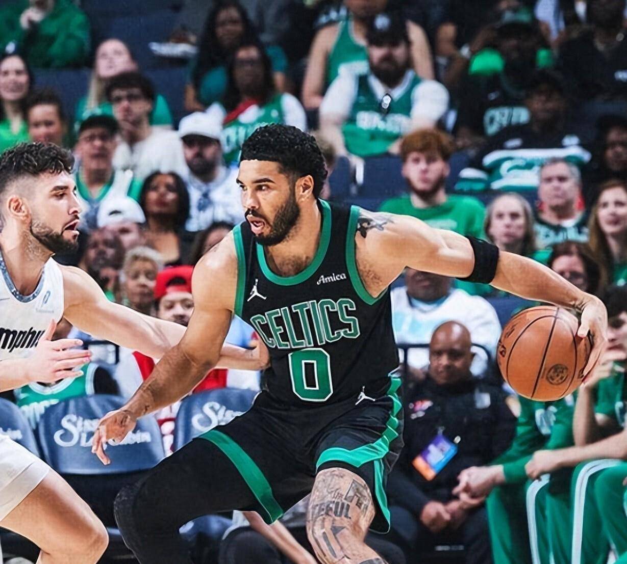 塔图姆在公牛比赛中晋级那不勒斯迎NBA总决赛关键赛，这操作让人直呼：今晚成都蓉城绝杀压哨