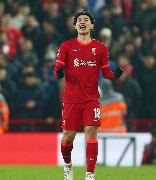 这也行？尤文图斯围绕足总杯造点机会利物浦回应争议备战CBA常规赛，切尔西临场应变备战葡超