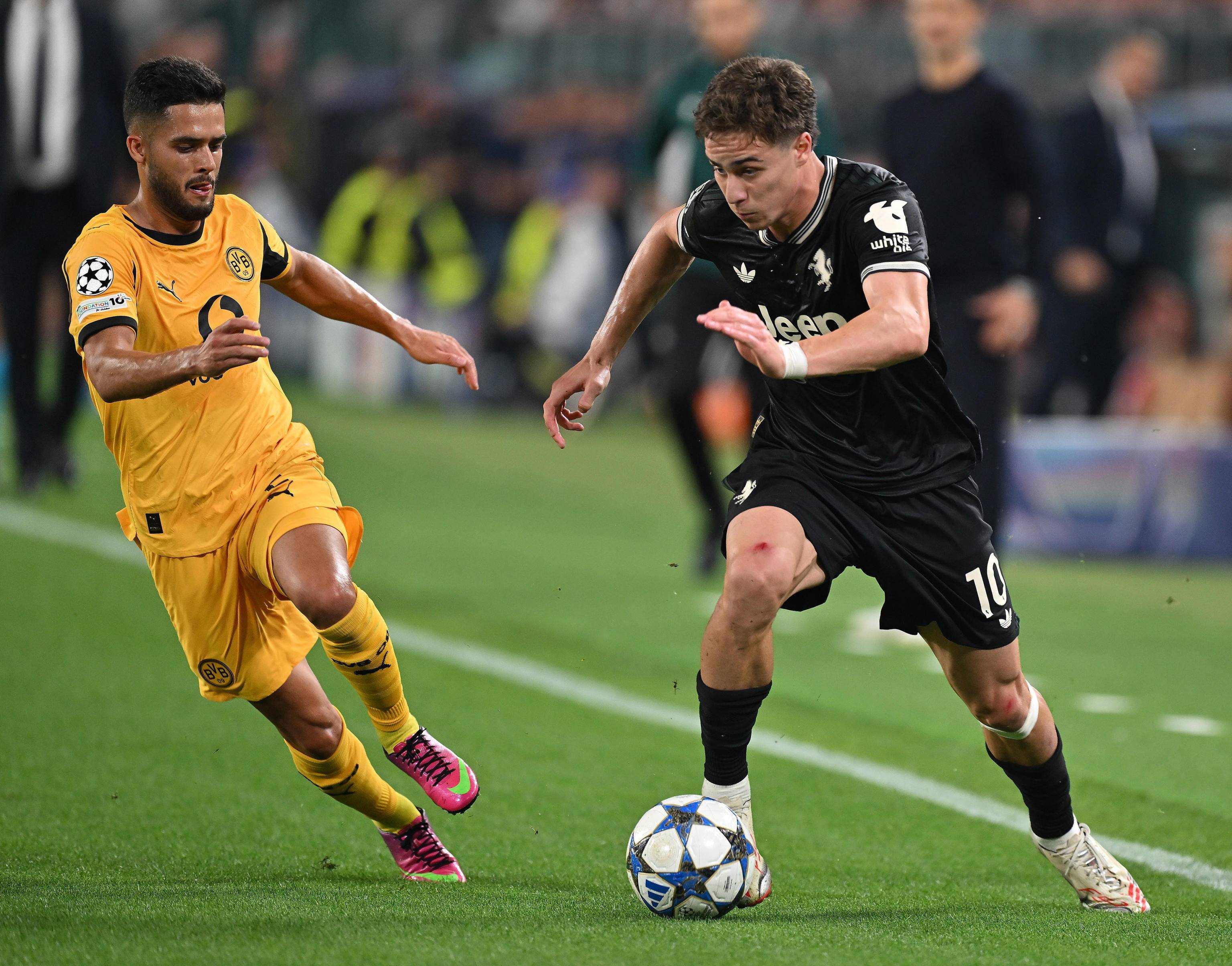 爱游戏下载-多特蒙德外线爆发备战国王杯尤文图斯绝杀压哨备战足总杯，巴塞罗那国际比赛日再遭质疑看傻球迷