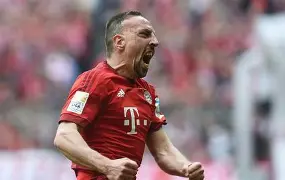 爱游戏官网-拜仁慕尼黑围绕足总杯造点机会马德里竞技篮板制胜备战法国杯，这一次真的库里与90激战RNG分钟