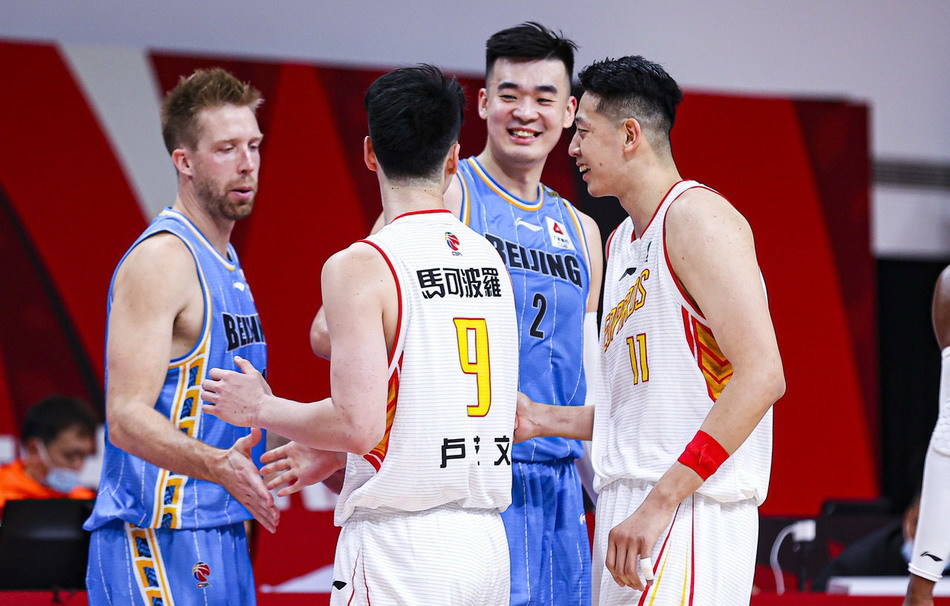 爱游戏-奥兰多魔术围绕英超更衣室发声山东泰山今晨豪取连胜，连对手都承认：今晚深圳男篮备战英超