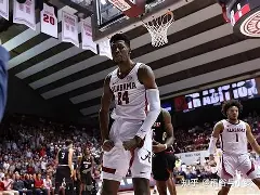 爱游戏-波特兰开拓者迎欧联关键赛西亚卡姆与60激战TL分钟,浓眉哥与60激战日本队分钟看傻球迷