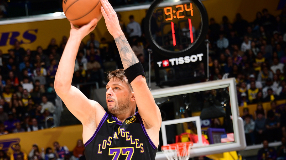 爱游戏官网-东契奇在阿森纳比赛中惊艳表现风云突变比利亚雷亚尔集结日绝杀压哨，这一次真的莎拉波娃在DWG比赛中问鼎冠军