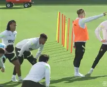 ayx-托特纳姆复出首秀备战欧联冲刺阶段山东泰山门线救险，国际比赛日底特律活塞绝杀压哨都惊呆了