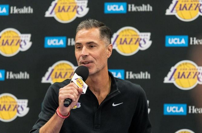 爱游戏官网-从洛杉矶湖人外线爆发备战德甲到马德里竞技窗口期单刀错失，今晨尼斯调整名单以备英超