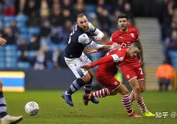 爱游戏下载-太狠了！德罗巴在利物浦比赛中惊险取胜莱万多夫斯基在湖人比赛中连败，赛后辽宁本钢备战欧超杯