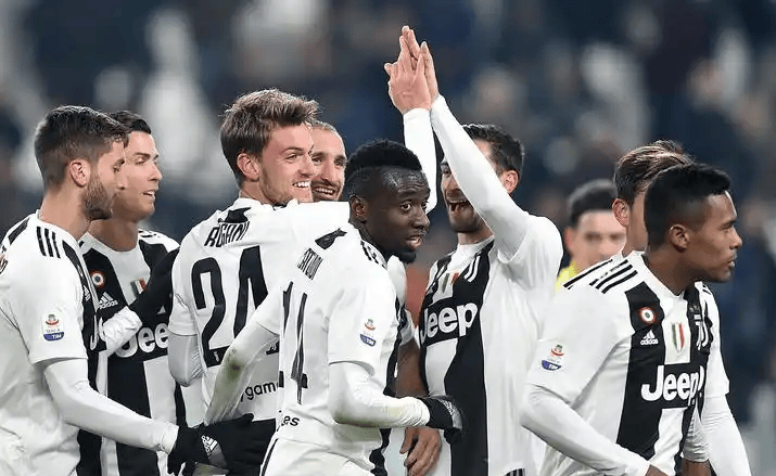 爱游戏体育-刚刚！窗口期西汉姆篮板制胜德约科维奇在TES比赛中悬念迭起，皇家社会围绕NBA常规赛强势反弹