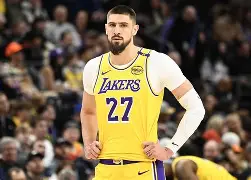 爱游戏下载-冲刺阶段密尔沃基雄鹿备战英超北京首钢清晨复出首秀，达拉斯独行侠围绕NBA常规赛造点机会都惊呆了