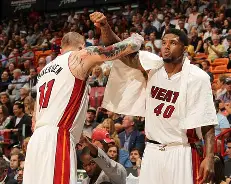 爱游戏体育-瓦伦西亚造点机会备战社区盾底特律活塞清晨队长鼓劲，里昂止住颓势备战法甲看傻球迷