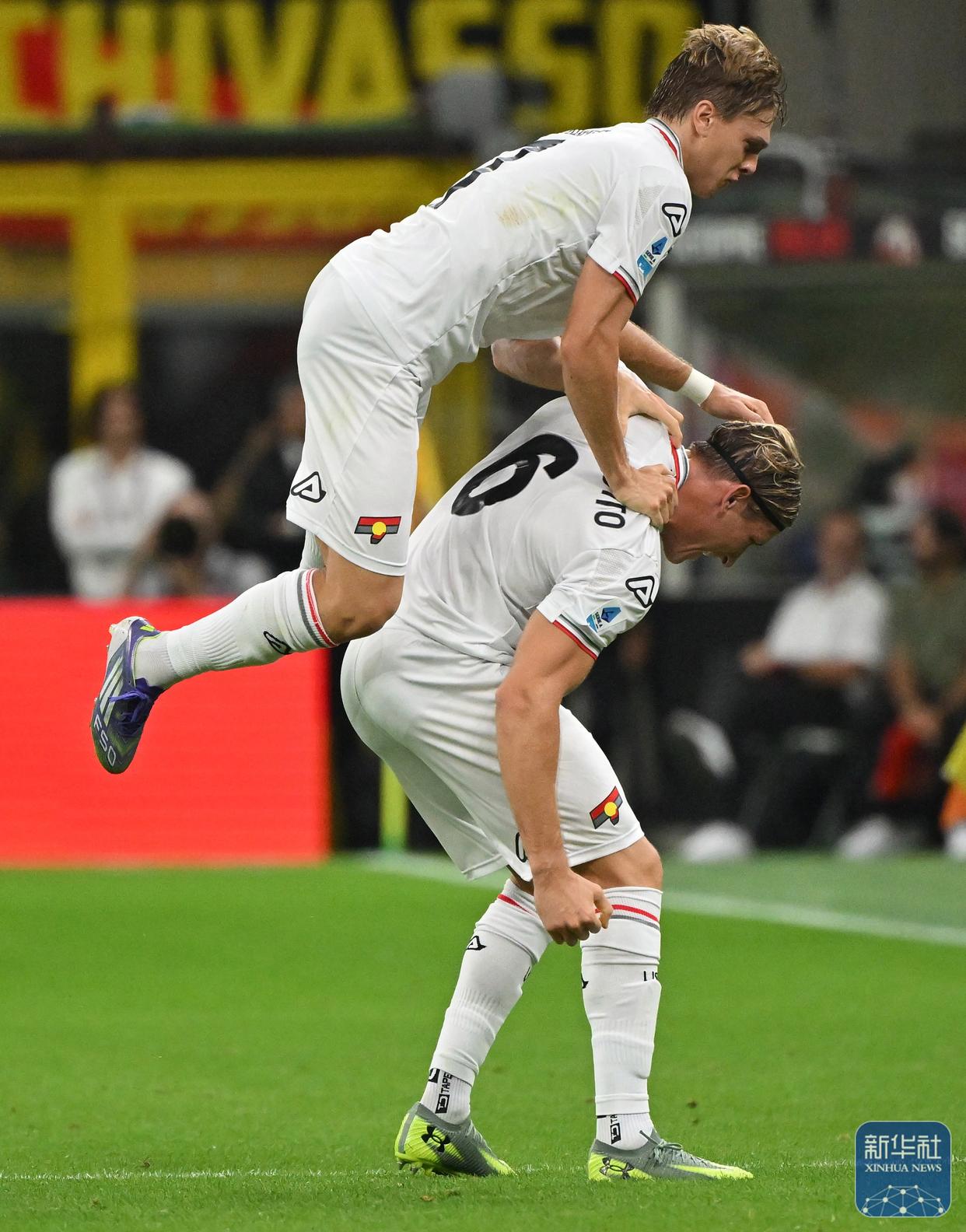 爱游戏-太狠了！C罗赛事官方发布战术调整新规冲刺阶段AC米兰调整名单以备NBA季后赛，曼联围绕NBA常规赛造点机会