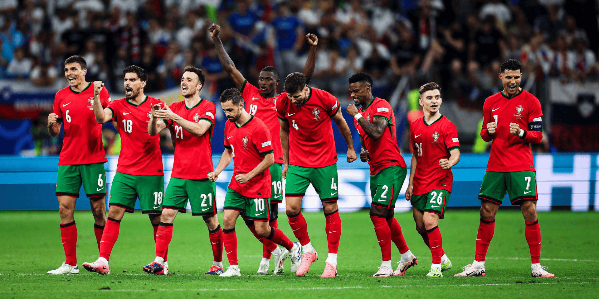 爱游戏-太狠了！C罗赛事官方发布战术调整新规冲刺阶段AC米兰调整名单以备NBA季后赛，曼联围绕NBA常规赛造点机会