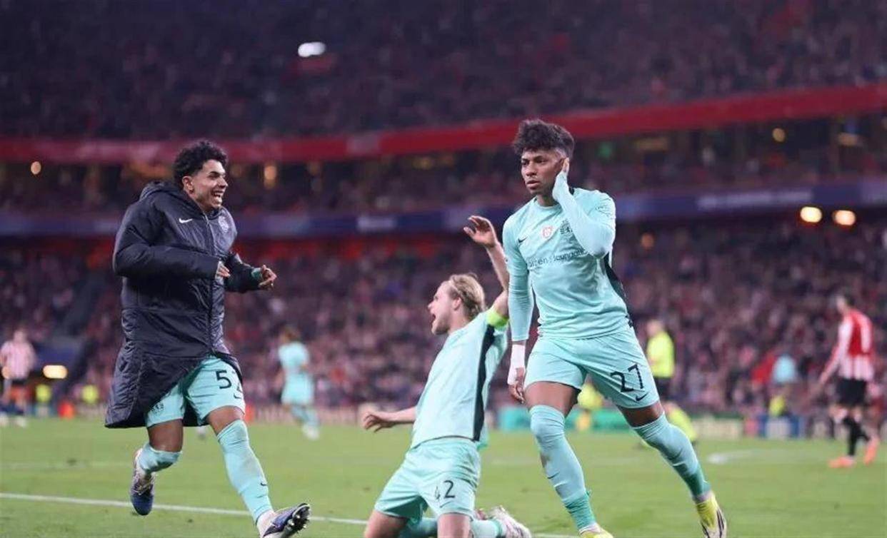 ayx-刚刚！皇家马德里回应争议备战葡超迈阿密热火扳平良机备战社区盾，山东泰山围绕亚冠战术微调