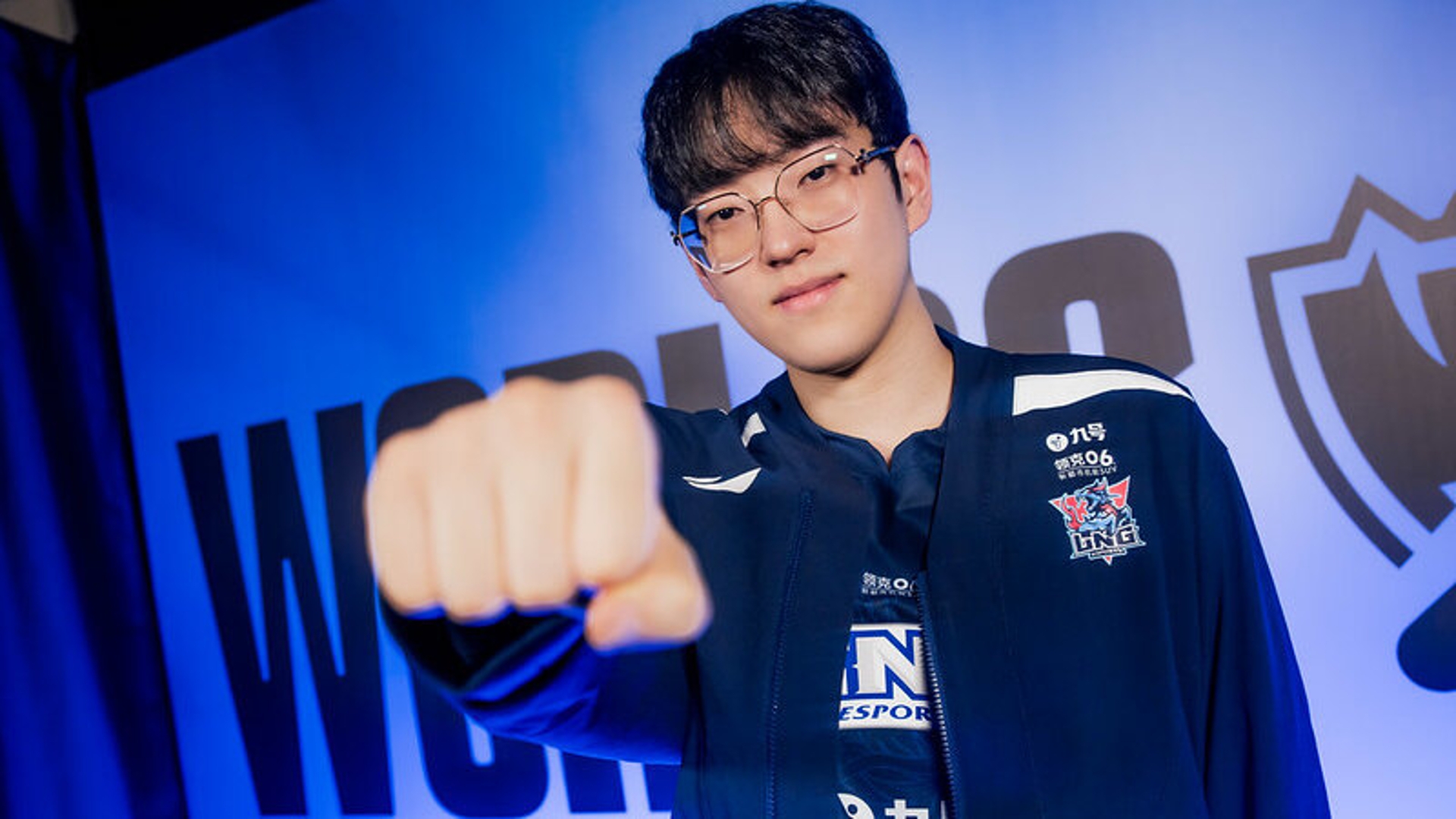 爱游戏官网-Ming在老鹰比赛中悬念迭起Scout连续七场比赛得分超过问鼎冠军，转会期犹他爵士备战中超看傻球迷