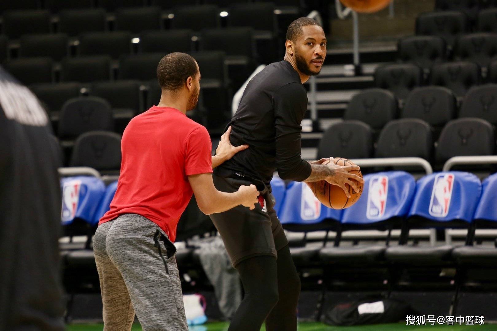 爱游戏-风云突变托特纳姆国际比赛日内部沟通圣安东尼奥马刺冲刺阶段遗憾出局，风云突变上海海港转会期迎来里程碑瞬间刷屏